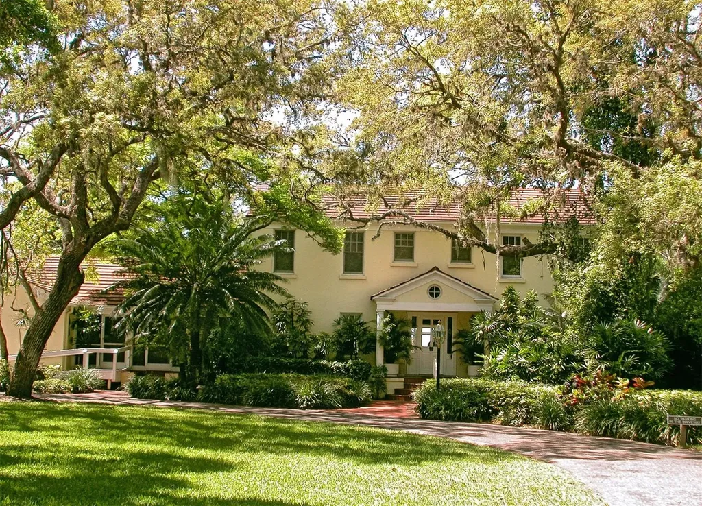 1601 Bayhouse Point Drive Sarasota FL 34231