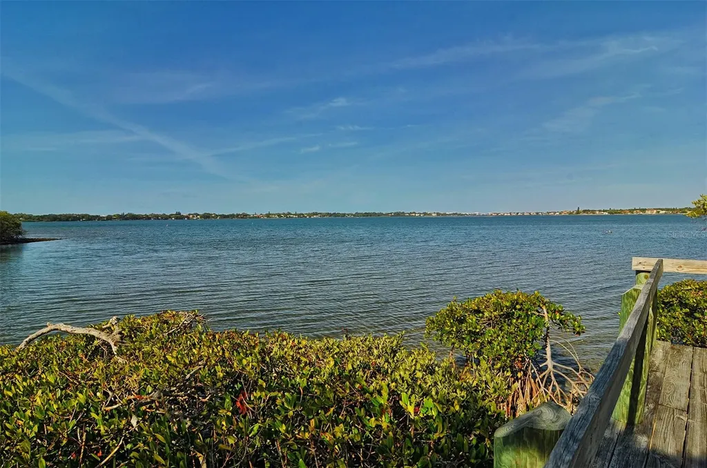 1601 Bayhouse Point Drive Sarasota FL 34231
