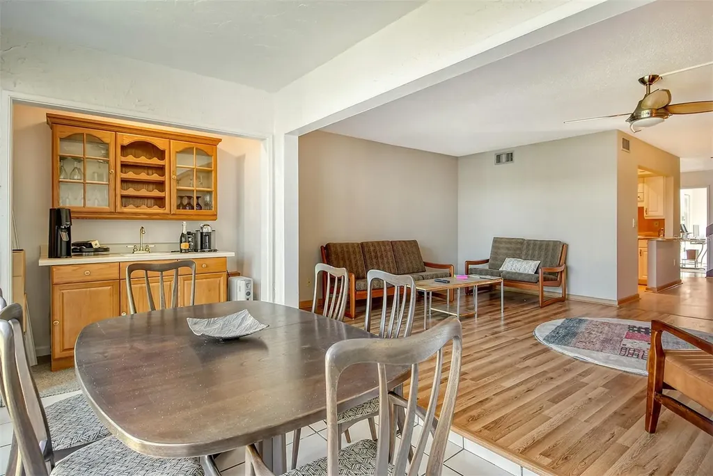 1601 Bayhouse Point Drive Sarasota FL 34231