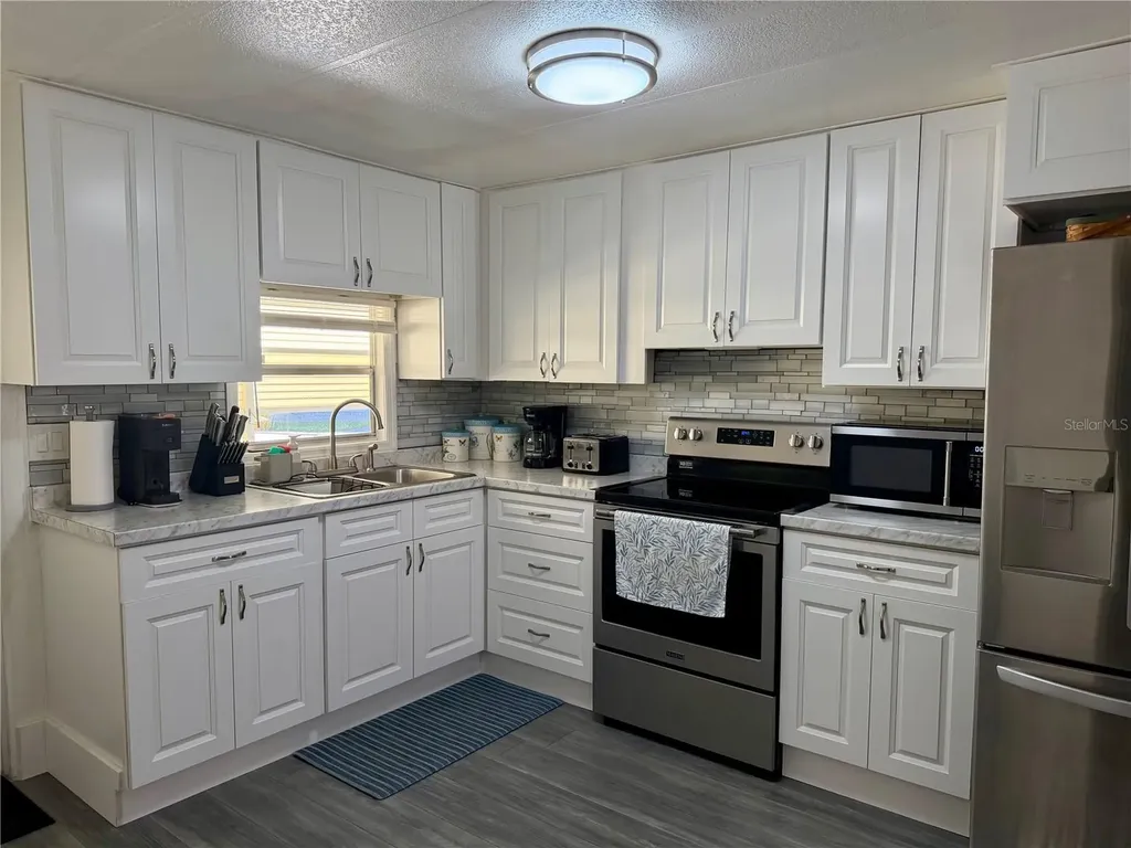 10399 67th Avenue Seminole FL 33772