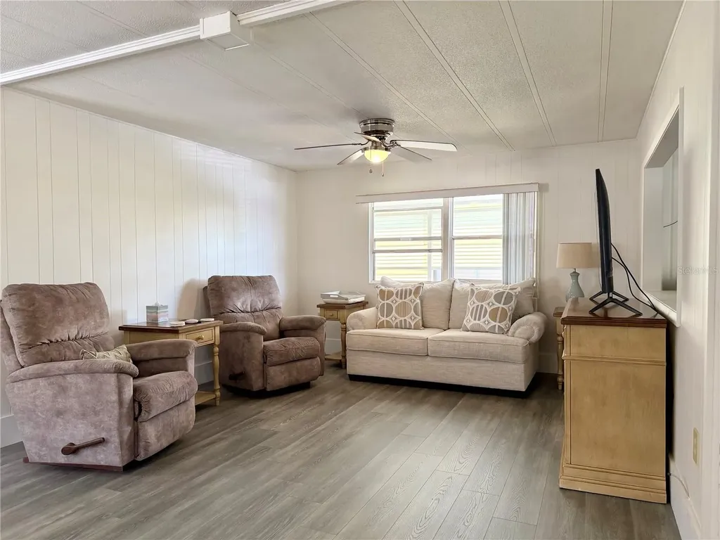 10399 67th Avenue Seminole FL 33772