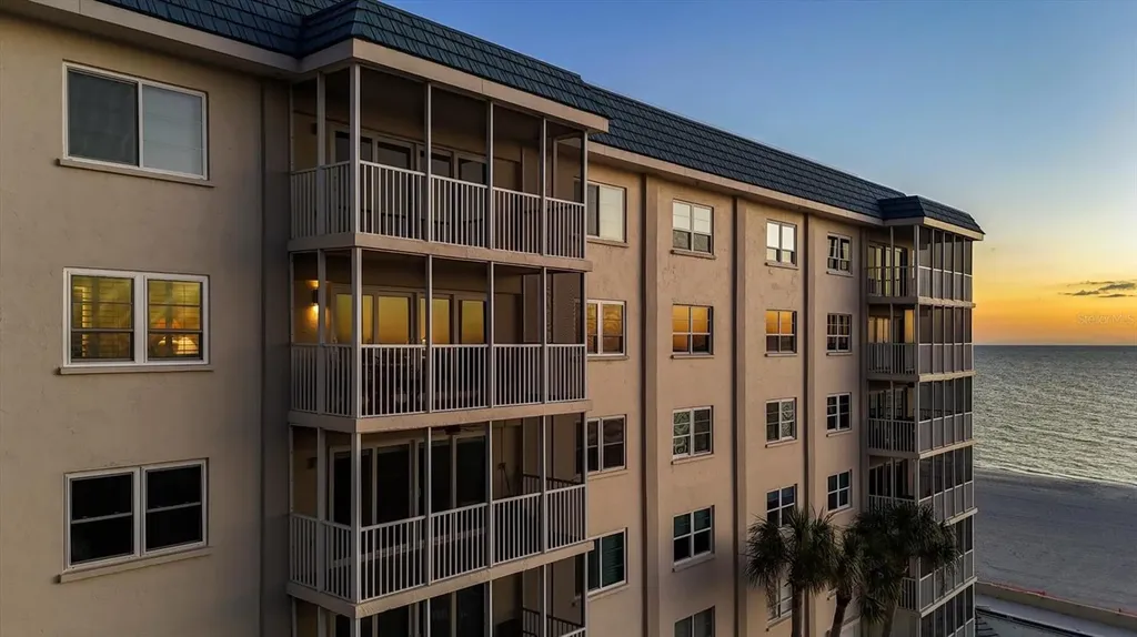 800 Benjamin Franklin Drive Sarasota FL 34236