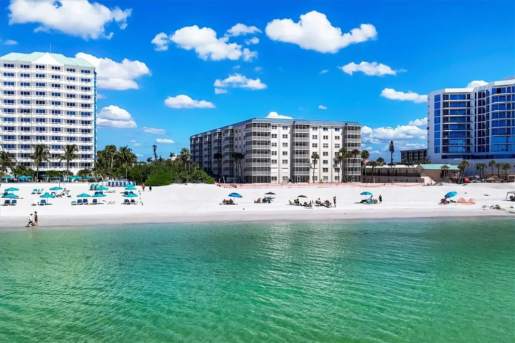 800 Benjamin Franklin Drive Sarasota FL 34236