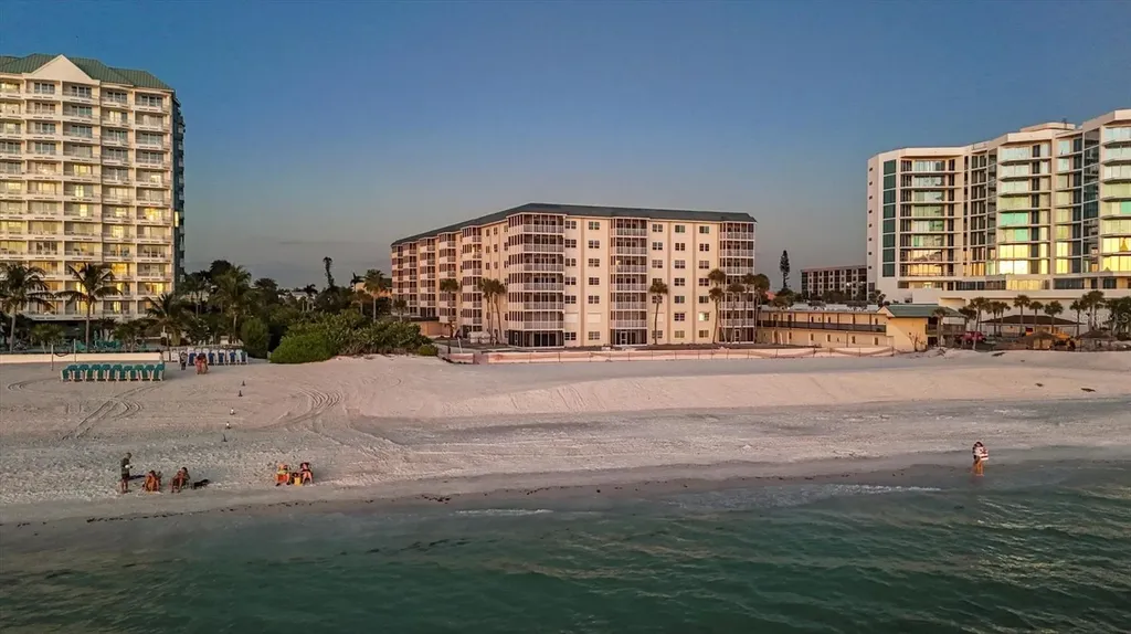 800 Benjamin Franklin Drive Sarasota FL 34236