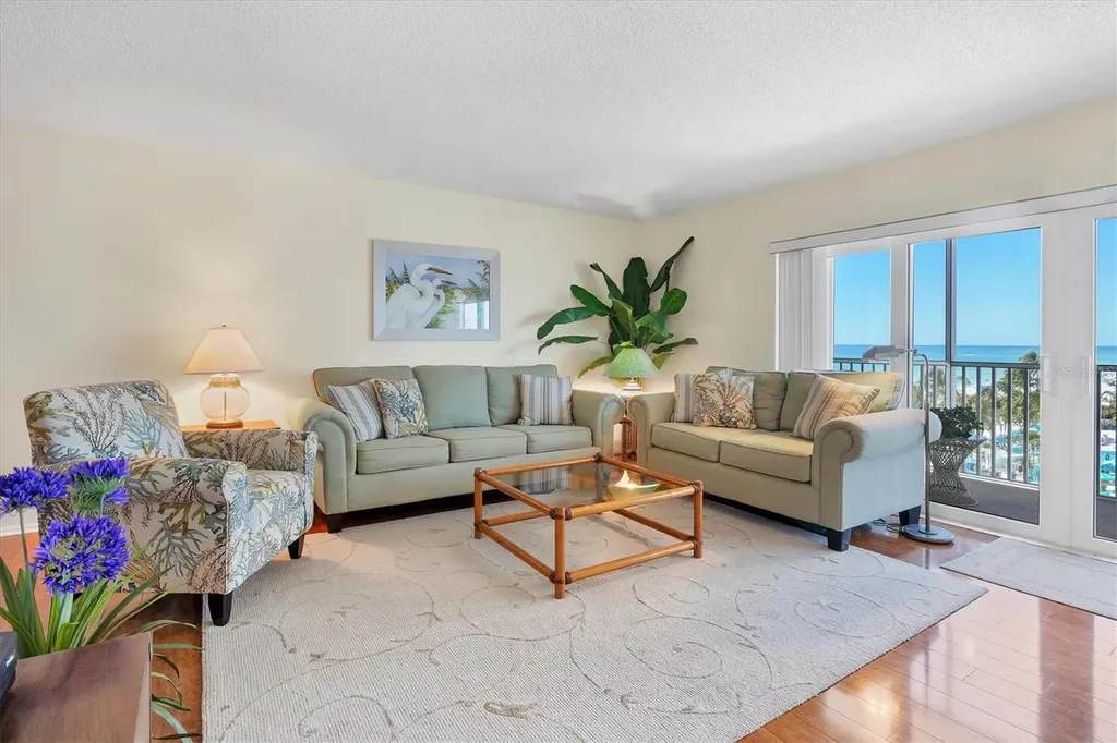 800 Benjamin Franklin Drive Sarasota FL 34236