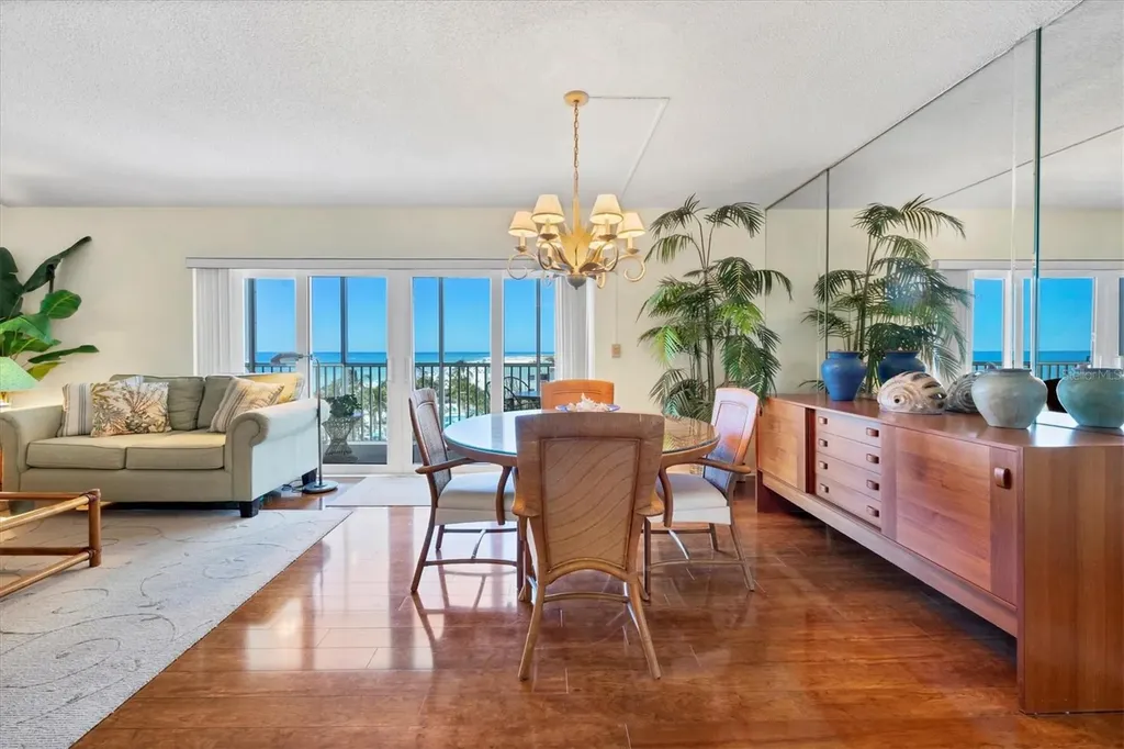 800 Benjamin Franklin Drive Sarasota FL 34236