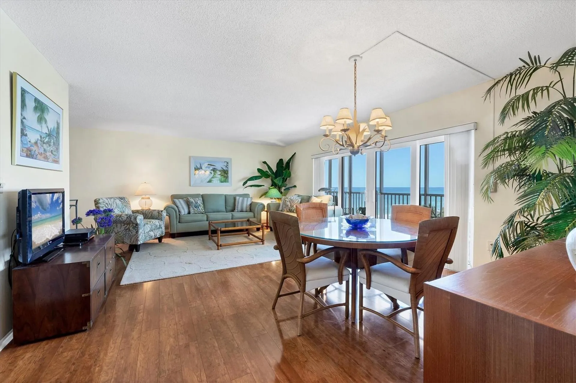 800 Benjamin Franklin Drive Sarasota FL 34236