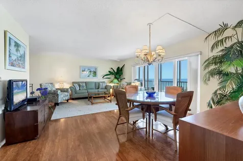 800 Benjamin Franklin Drive Sarasota FL 34236