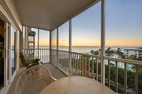 800 Benjamin Franklin Drive Sarasota FL 34236