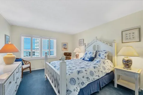 800 Benjamin Franklin Drive Sarasota FL 34236