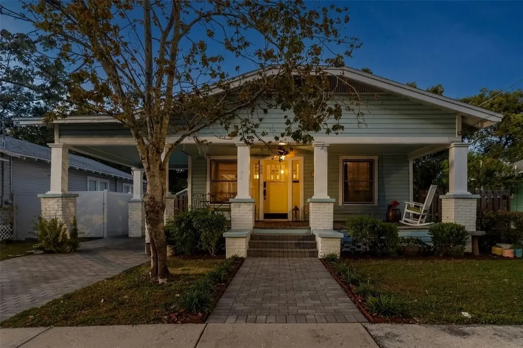 906 E Hamilton Avenue Tampa FL 33604