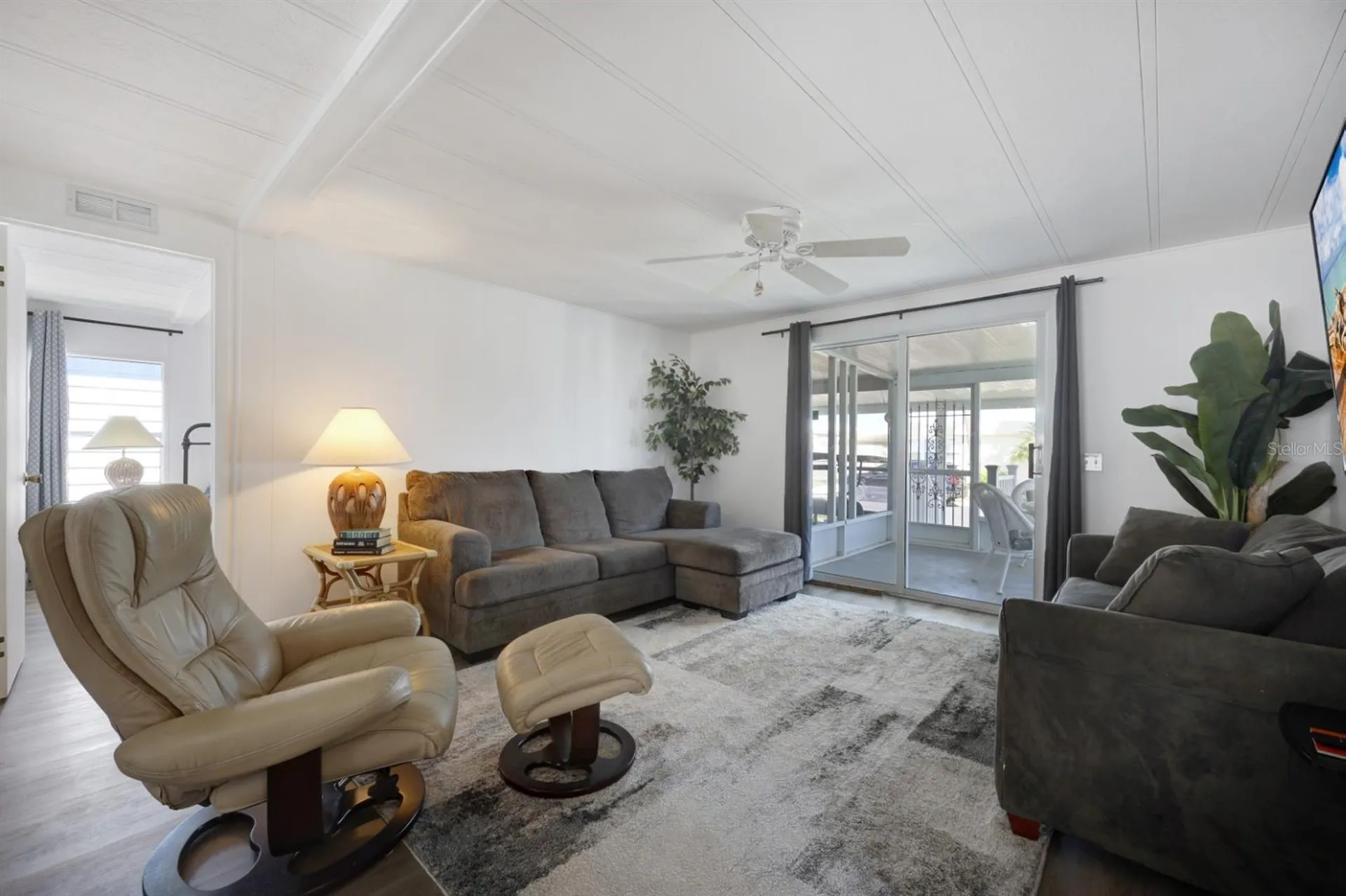 2100 Kings Highway Port Charlotte FL 33980