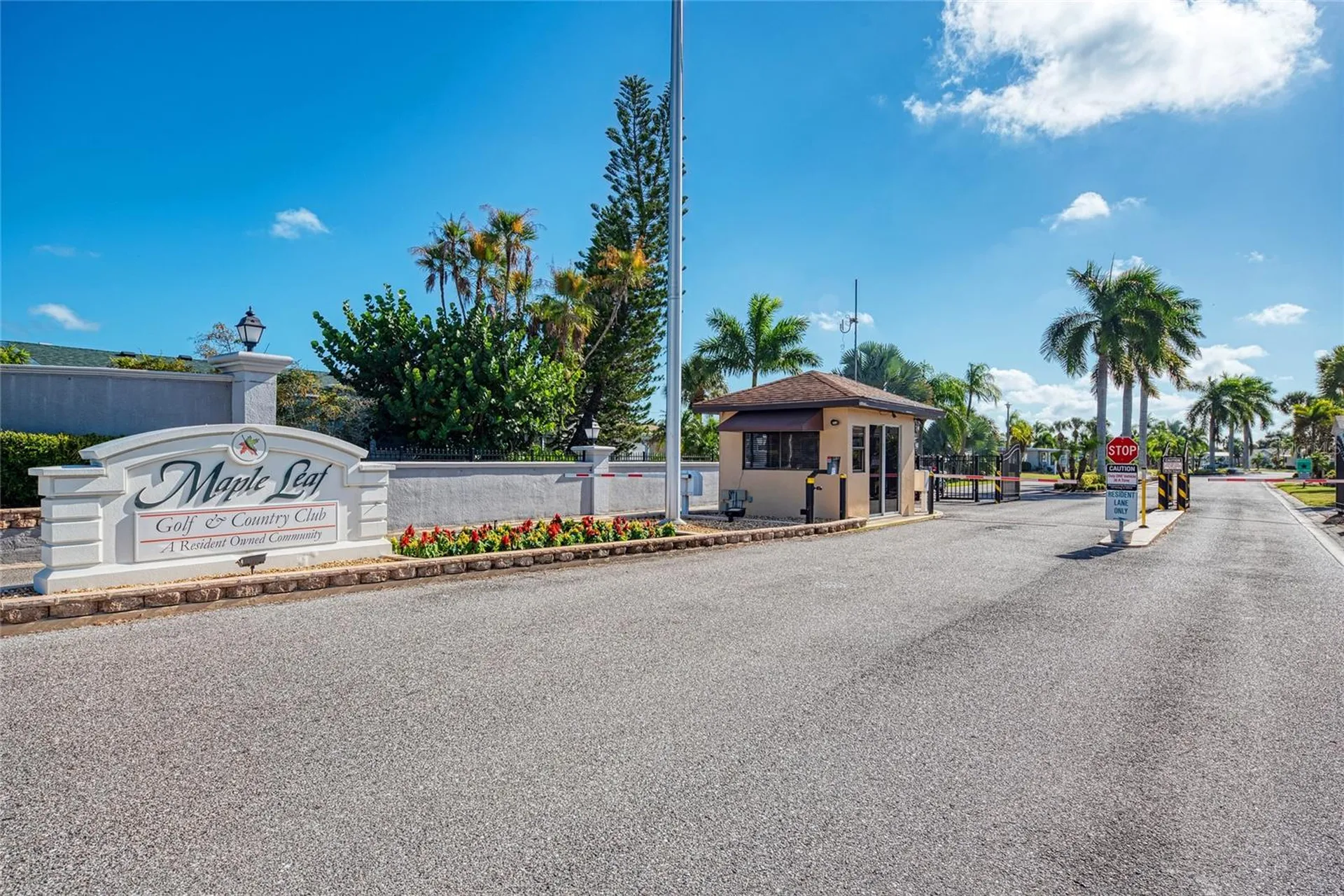 2100 Kings Highway Port Charlotte FL 33980