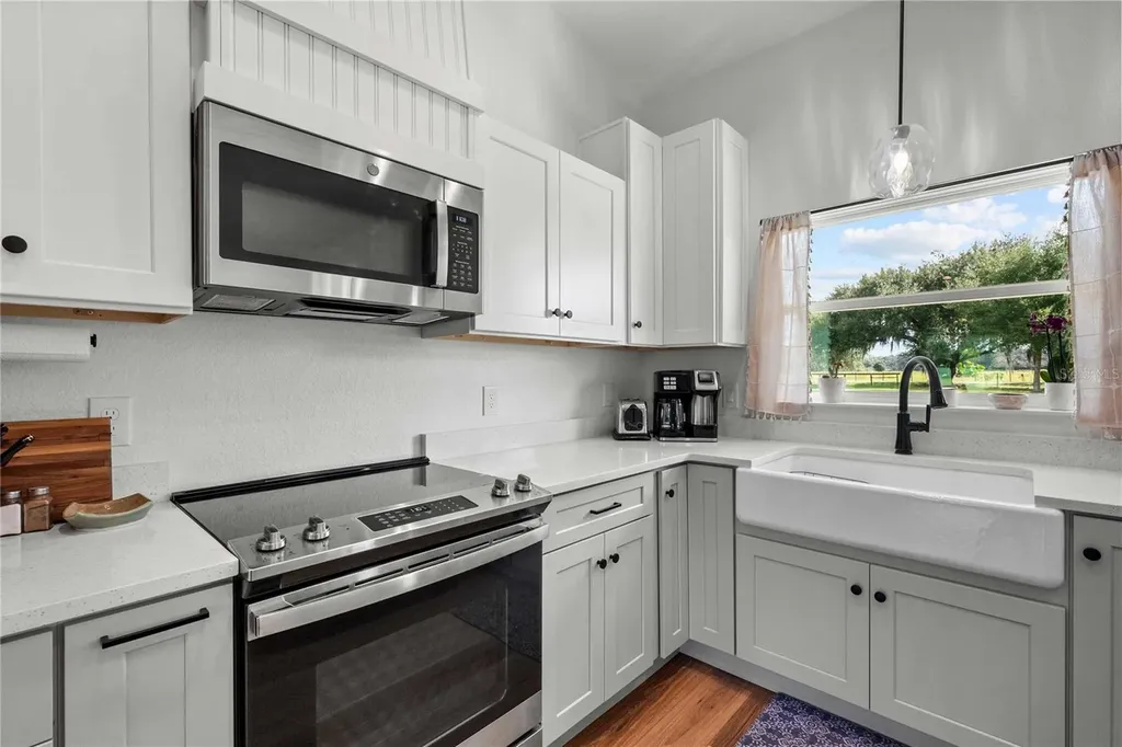 7260 Cr 625 Bushnell FL 33513