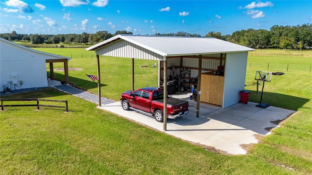 7260 Cr 625 Bushnell FL 33513