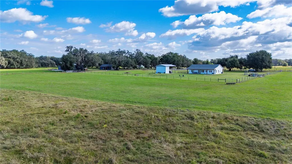 7260 Cr 625 Bushnell FL 33513