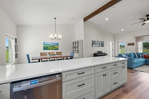 7260 Cr 625 Bushnell FL 33513