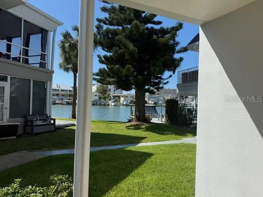 430 Larboard Way Clearwater Beach FL 33767