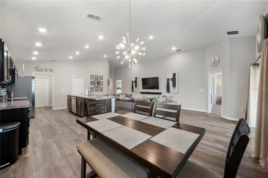 689 Vittorio Drive Winter Haven FL 33884