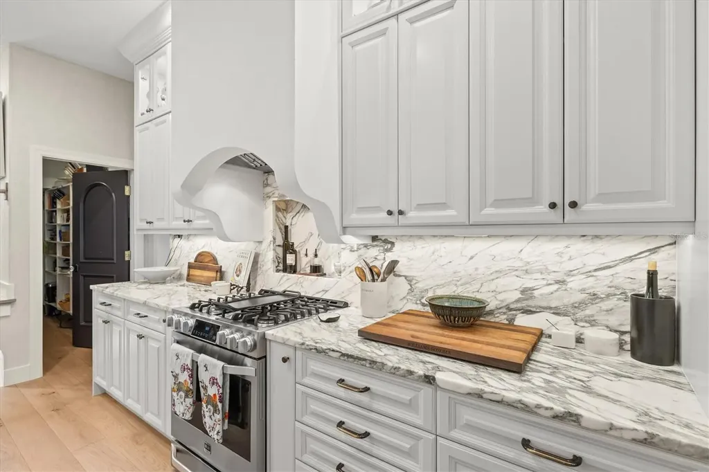 1724 Cherry Lane Sarasota FL 34236