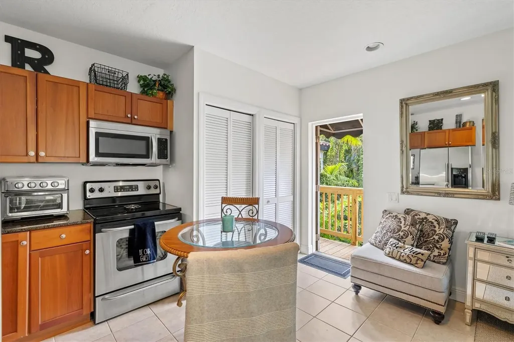 1724 Cherry Lane Sarasota FL 34236