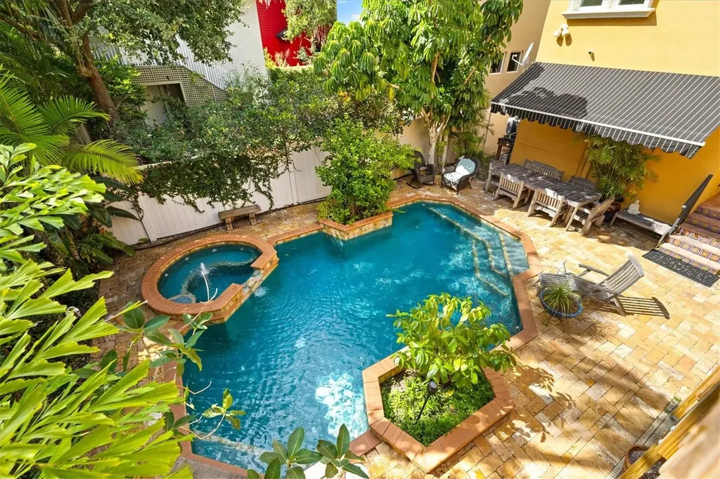 1724 Cherry Lane Sarasota FL 34236