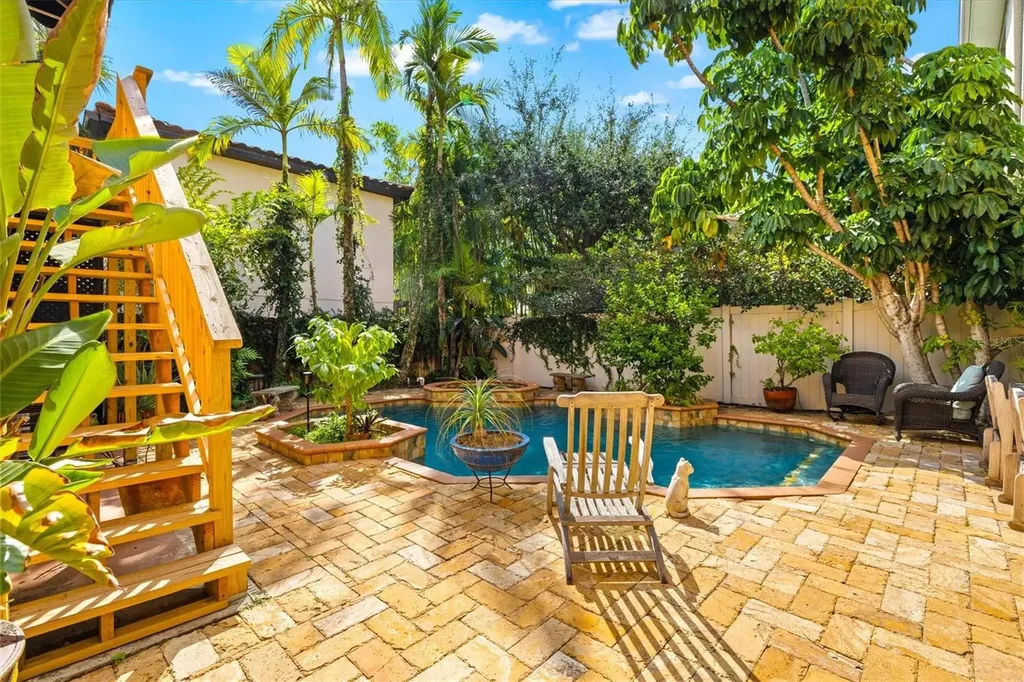 1724 Cherry Lane Sarasota FL 34236