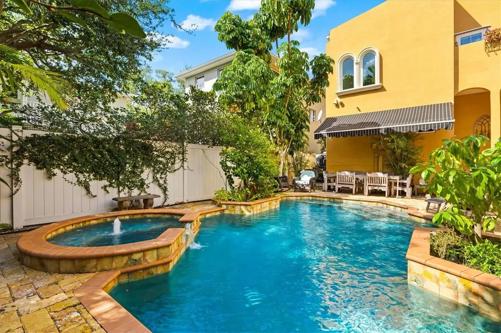 1724 Cherry Lane Sarasota FL 34236