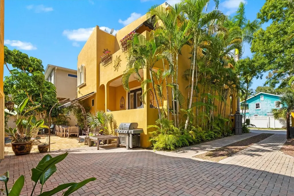 1724 Cherry Lane Sarasota FL 34236
