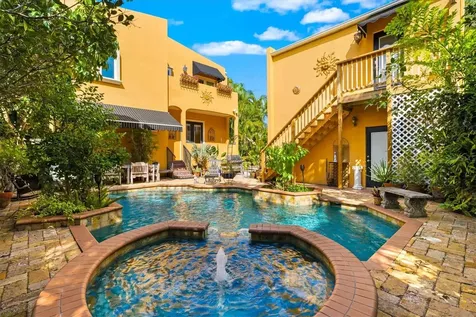 1724 Cherry Lane Sarasota FL 34236