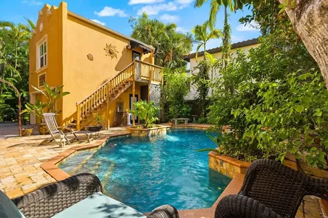 1724 Cherry Lane Sarasota FL 34236