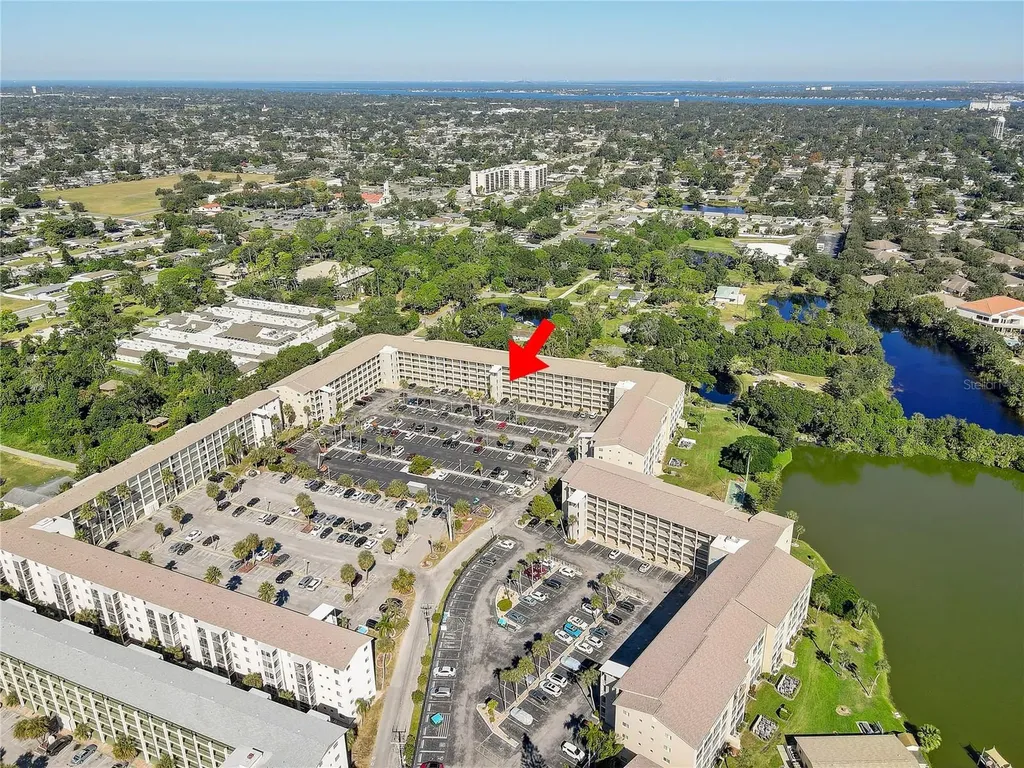 3650 Lake Bayshore Drive Bradenton FL 34205
