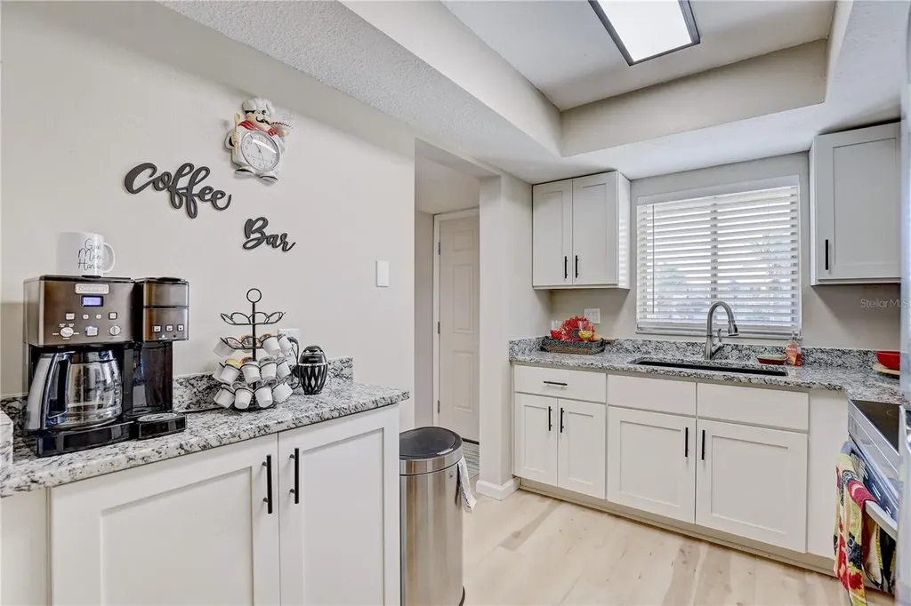 3650 Lake Bayshore Drive Bradenton FL 34205
