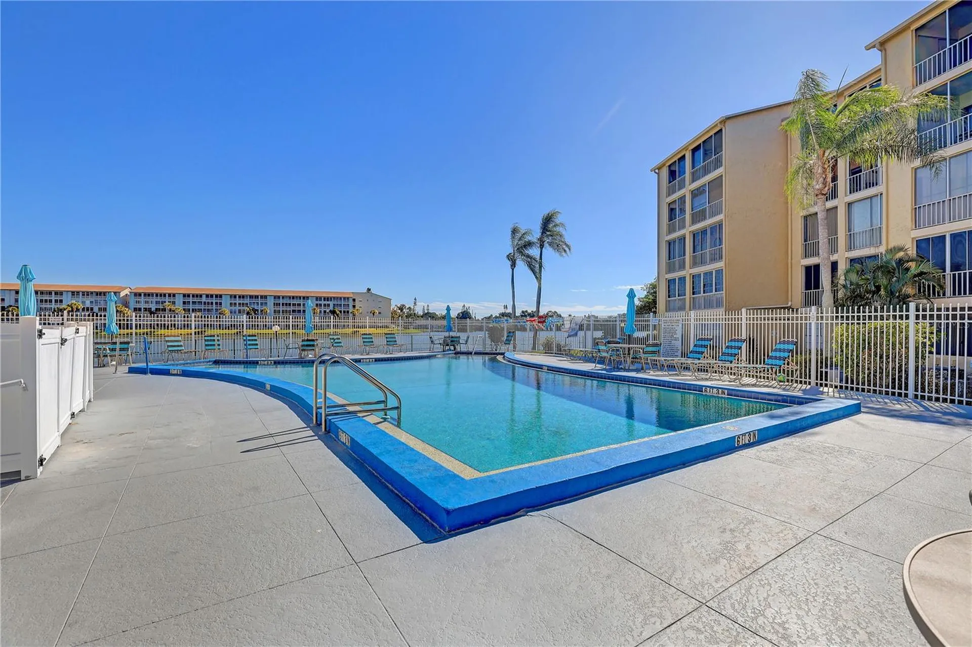 3650 Lake Bayshore Drive Bradenton FL 34205