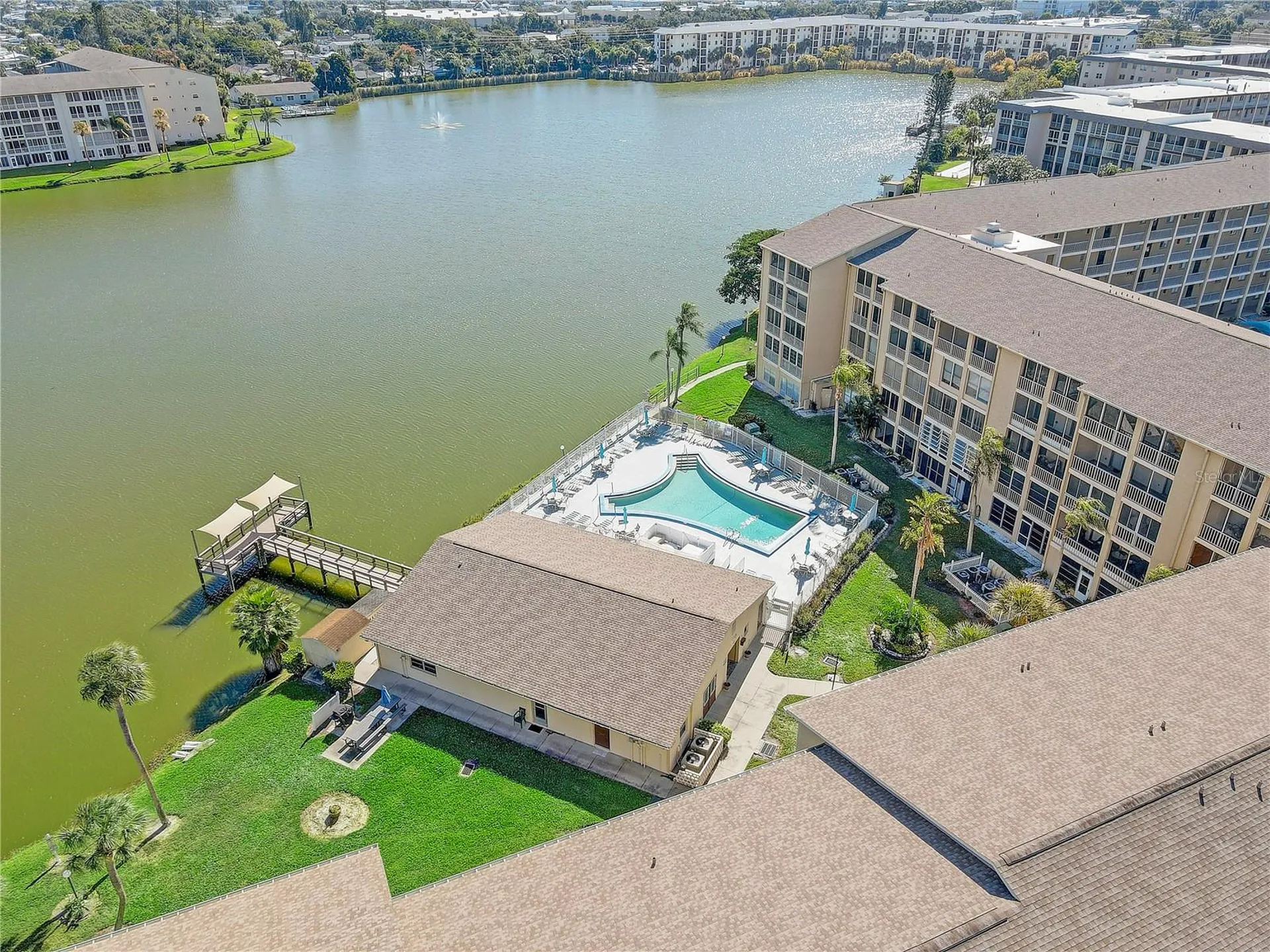 3650 Lake Bayshore Drive Bradenton FL 34205