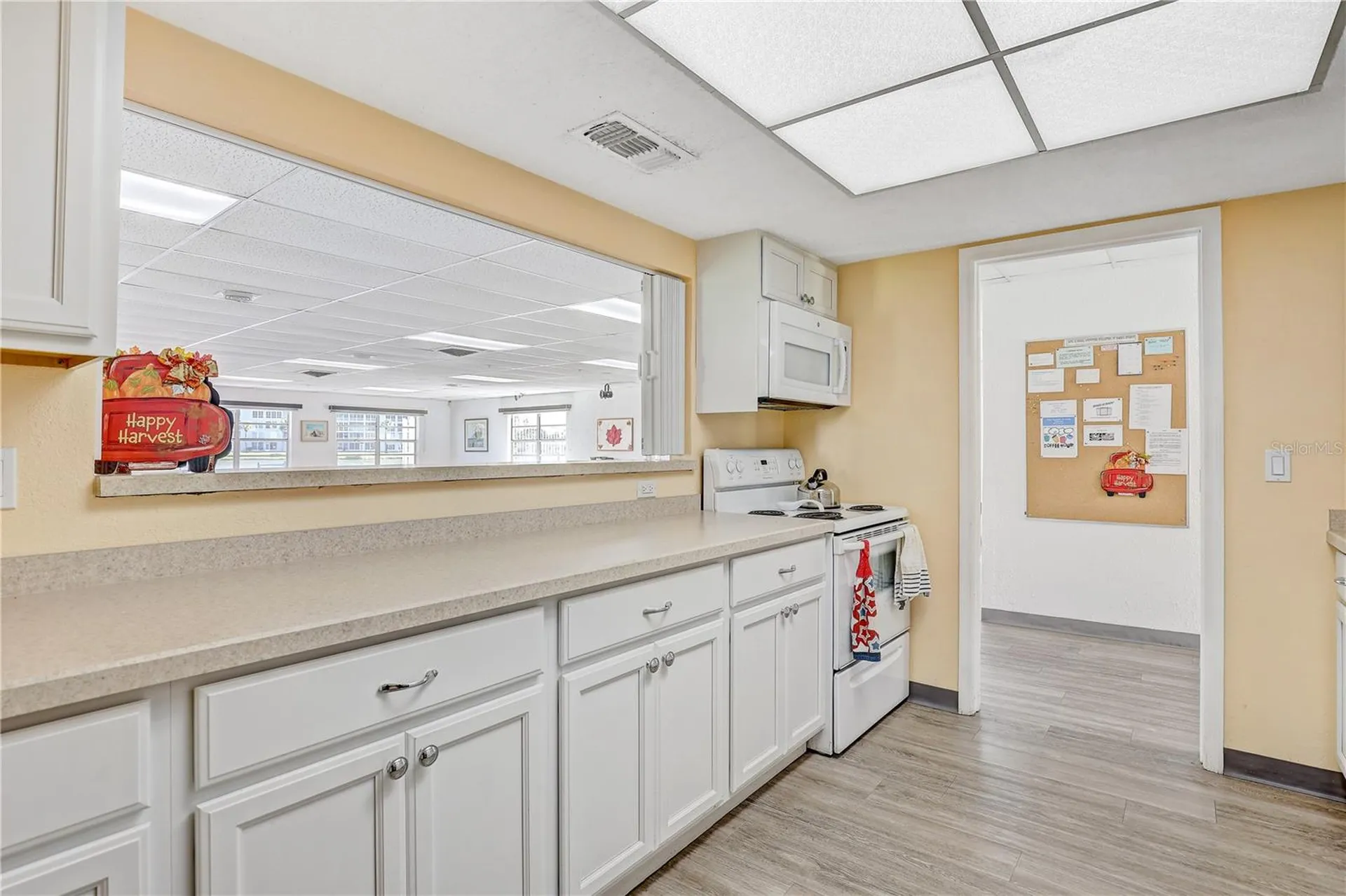 3650 Lake Bayshore Drive Bradenton FL 34205