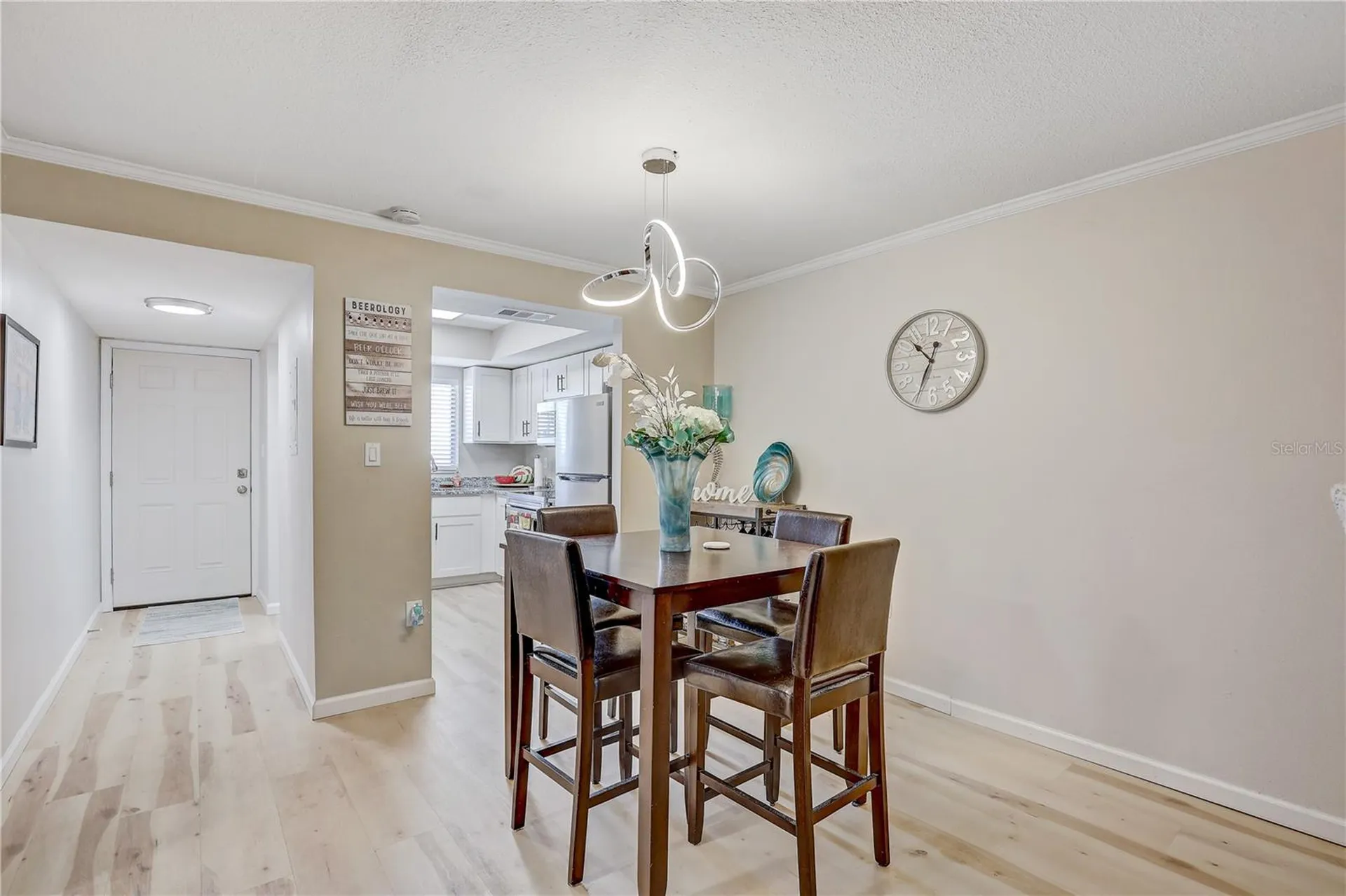 3650 Lake Bayshore Drive Bradenton FL 34205