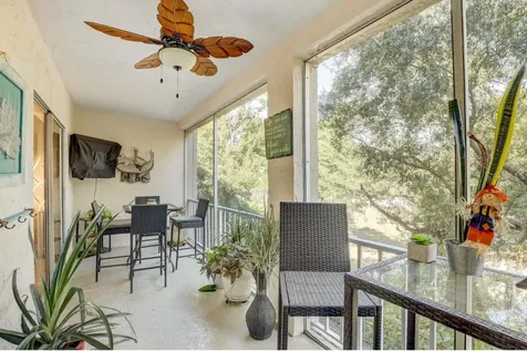 3650 Lake Bayshore Drive Bradenton FL 34205