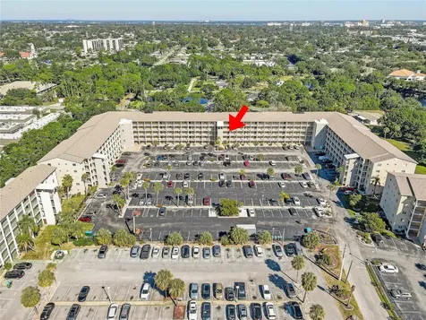 3650 Lake Bayshore Drive Bradenton FL 34205