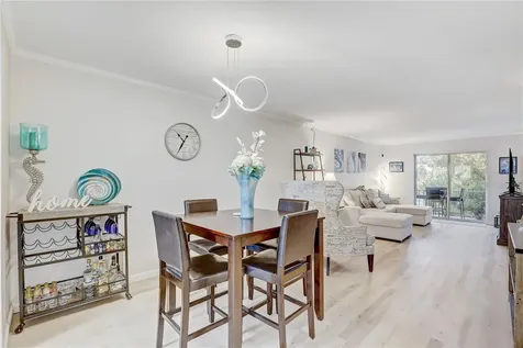 3650 Lake Bayshore Drive Bradenton FL 34205