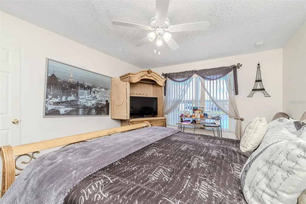 5404 Crepe Myrtle Circle Kissimmee FL 34758