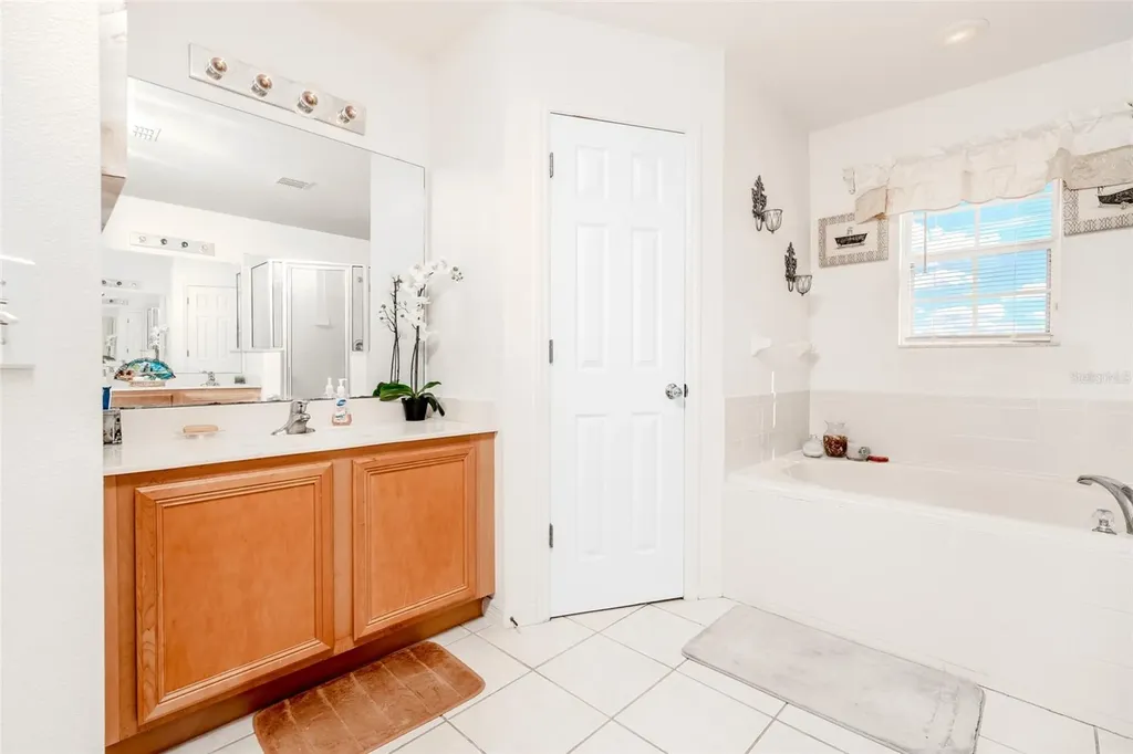 5404 Crepe Myrtle Circle Kissimmee FL 34758