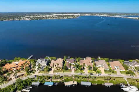 3619 Hawk Island Drive Bradenton FL 34208