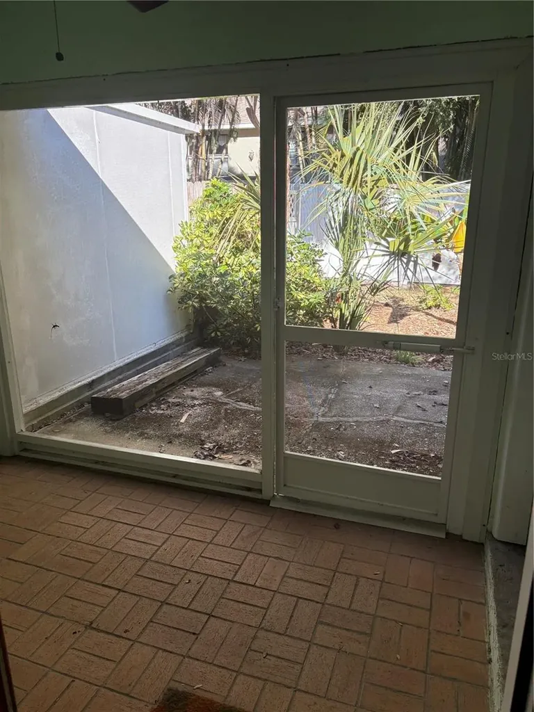 317 Plymouth Street Safety Harbor FL 34695