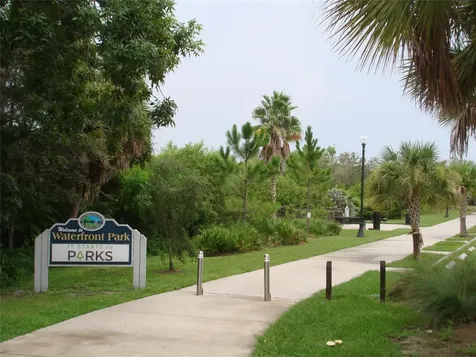 317 Plymouth Street Safety Harbor FL 34695