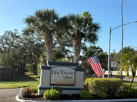 317 Plymouth Street Safety Harbor FL 34695