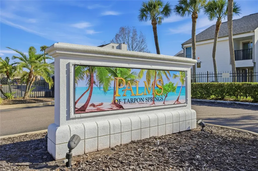 643 Haven Place Tarpon Springs FL 34689