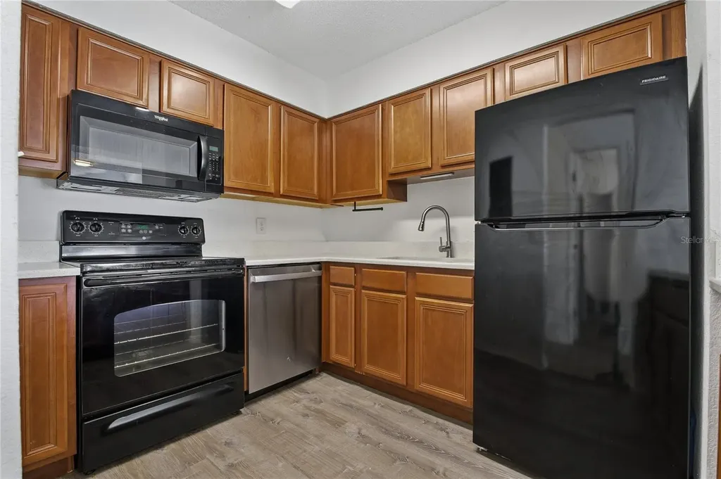 643 Haven Place Tarpon Springs FL 34689