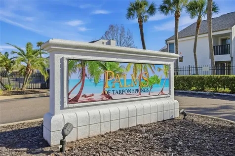 643 Haven Place Tarpon Springs FL 34689
