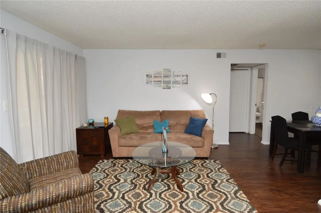 8718 Mallard Reserve Drive Tampa FL 33614